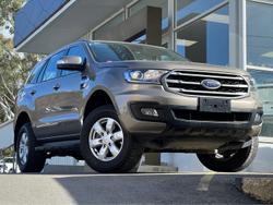 2022 Ford
                Everest Ambiente