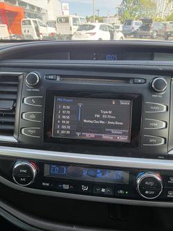 2014 Toyota
                Kluger GXL