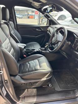 2023 Isuzu
D-MAX X-TERRAIN