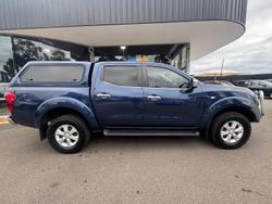 2020 Nissan
Navara ST