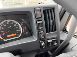 2025 Isuzu F Series FYJ300-350