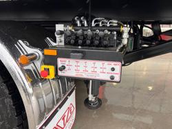 2025 Isuzu F Series FYJ300-350