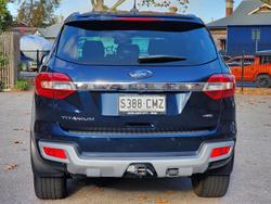 2021 Ford
Everest Titanium