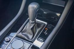 2025 Mazda
3 G20 Pure