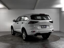 2023 Isuzu
MU-X LS-M