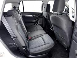2023 Isuzu
MU-X LS-M