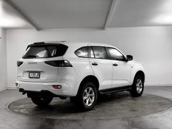 2023 Isuzu
MU-X LS-M