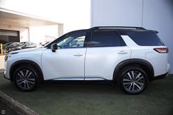 2025 Nissan
Pathfinder Ti-L