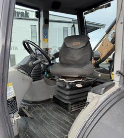 2019 CASE 580St Yellow