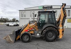 2019 CASE 580St Yellow