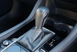 2024 Mazda
3 G20 Evolve
