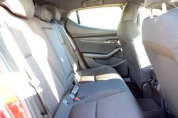 2024 Mazda
3 G20 Evolve