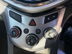 2016 Holden
Barina LT