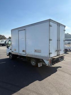 2012 Hino 300 617 Pantech White