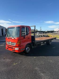 2015 Hino Fc7j White