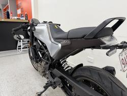 2021 HUSQVARNA VITPILEN 401 grey