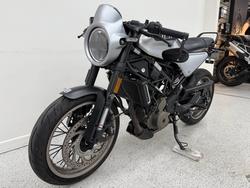 2021 HUSQVARNA VITPILEN 401 grey