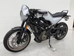 2021 HUSQVARNA VITPILEN 401 grey