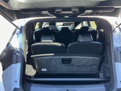 2025 Peugeot
5008 Allure e-DCS