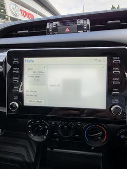 2023 Toyota
Hilux SR