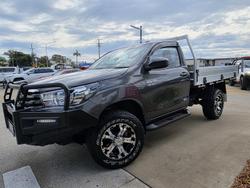 2023 Toyota
Hilux SR