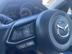 2016 Mazda
3 Maxx