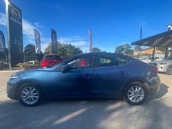 2016 Mazda
3 Maxx