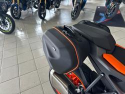 2024 KTM 990 Duke Duke Orange