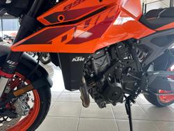 2024 KTM 990 Duke Duke Orange