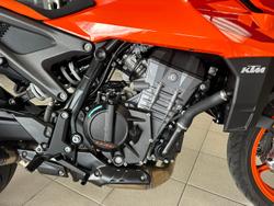 2024 KTM 990 Duke Duke Orange