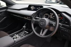 2025 Mazda
3 G20 Evolve