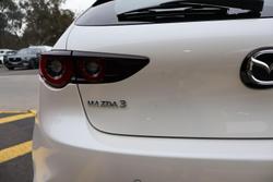 2025 Mazda
3 G20 Evolve