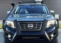 2020 Nissan
Navara ST