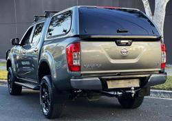 2020 Nissan
Navara ST