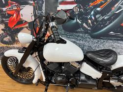 2018 Yamaha XVS650 V-STAR CUSTOM PEARL WHITE