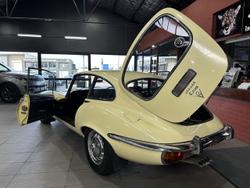 1972 Jaguar E-Type 2+2