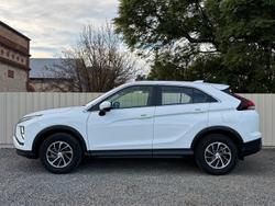 2023 Mitsubishi
Eclipse Cross ES
