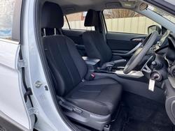 2023 Mitsubishi
Eclipse Cross ES