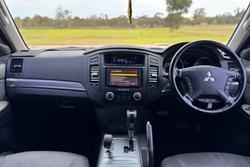 2011 Mitsubishi
Pajero Platinum