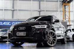 2017 Audi
                RS Q3 performance