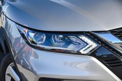 2020 Nissan
                QASHQAI ST+