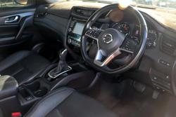 2020 Nissan
X-TRAIL ST-L