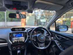 2017 Subaru
Impreza 2.0i Premium