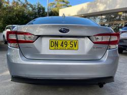 2017 Subaru
Impreza 2.0i Premium