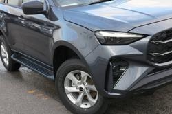 2025 Isuzu MU-X LS-M