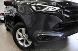 2025 Isuzu
MU-X LS-M