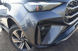 2025 Isuzu
MU-X LS-T