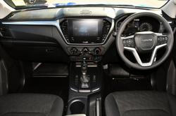 2025 Isuzu
D-MAX LS-M