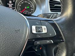 2015 Volkswagen
                Golf 92TSI Trendline