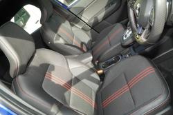 2022 Renault
                Captur R.S. Line
